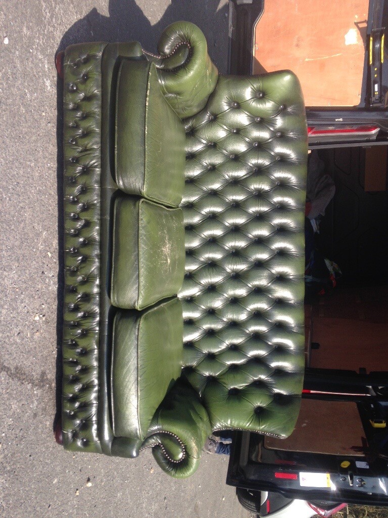 Free chesterfield sofa delivery | in Shipley, West 