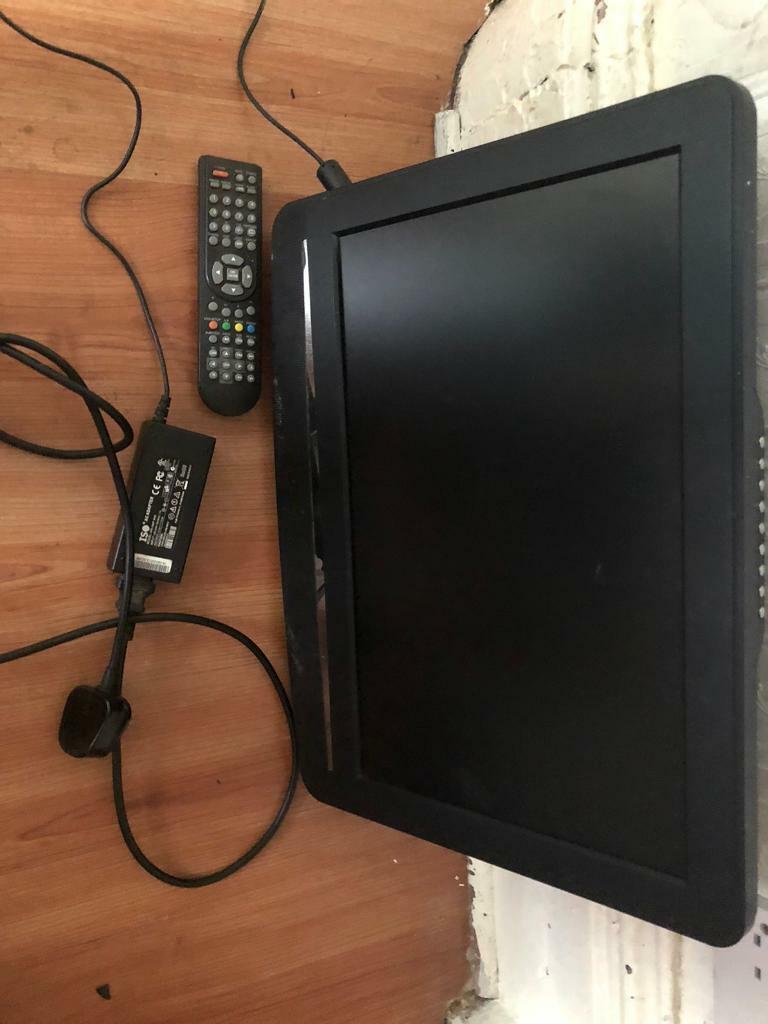 12 volt 19 inch lcd tv with DVD player hdmi , freeview , remote 12v for wall mounting in
