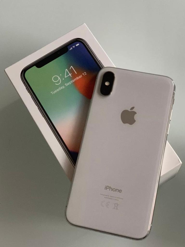 Apple iPhone X 10. 64gb Silver Smartphone. Immaculate. Unlocked. Used