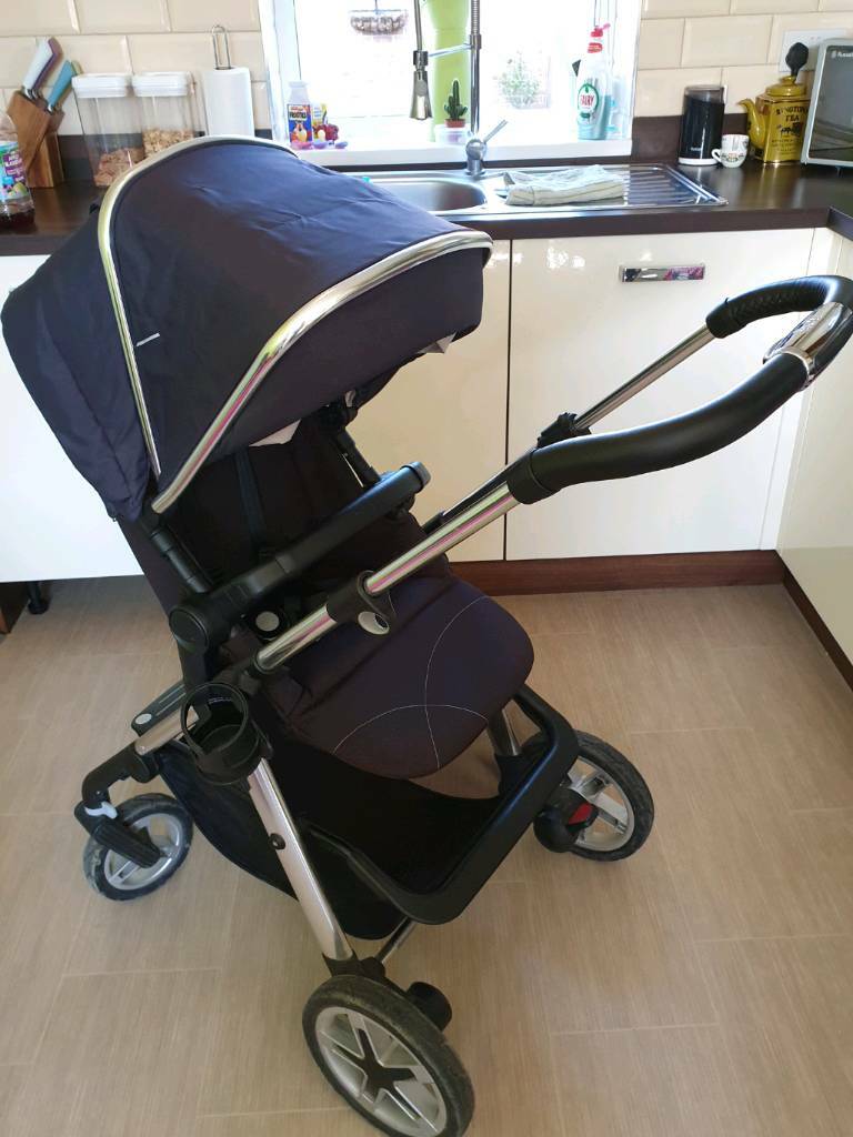 REDUCED Silver Cross Wayfarer Pram + Simplicity Car Seat with isofix