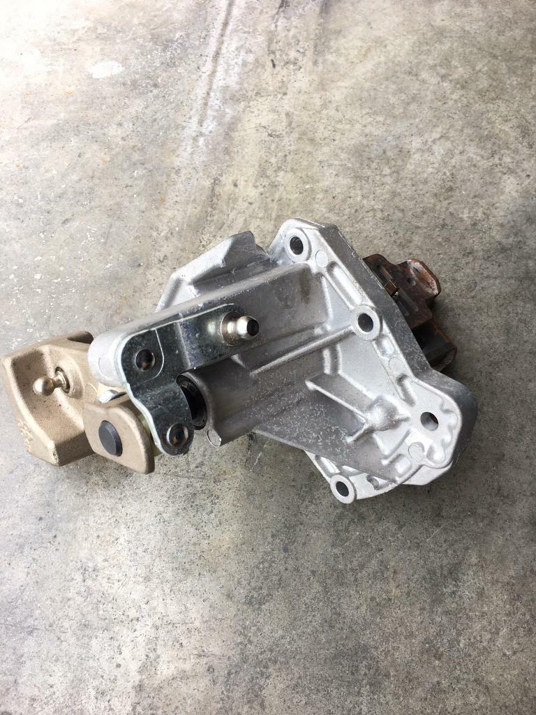 New ford part transit mk7 gear selector turret in Cowdenbeath, Fife
