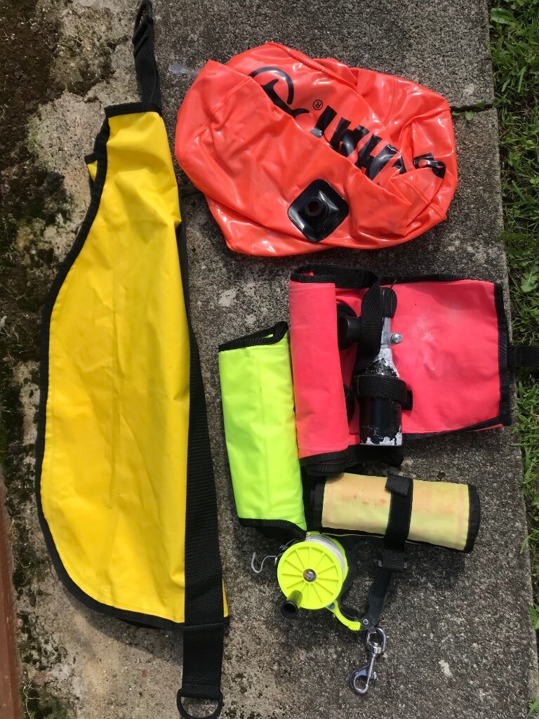 SCUBA DIVING Lift Bag, DSMB x 3 & SMB with Reel in Knightswood