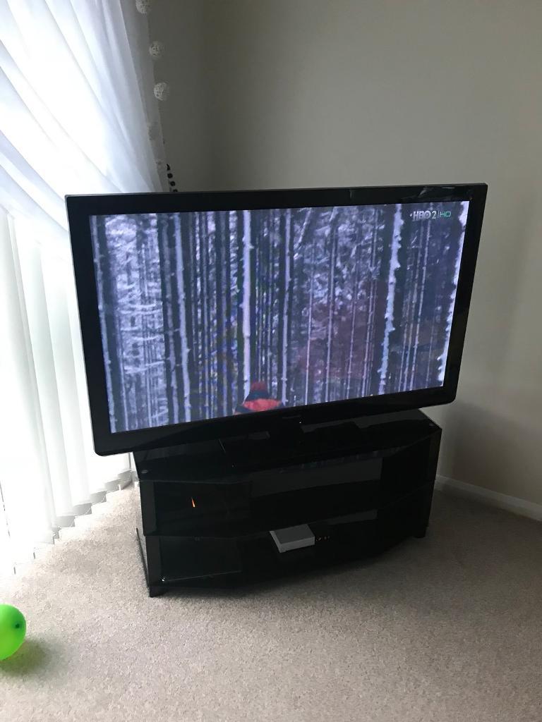 Panasonic Viera plasma 50” 1080p + tv stand in Durrington, Wiltshire