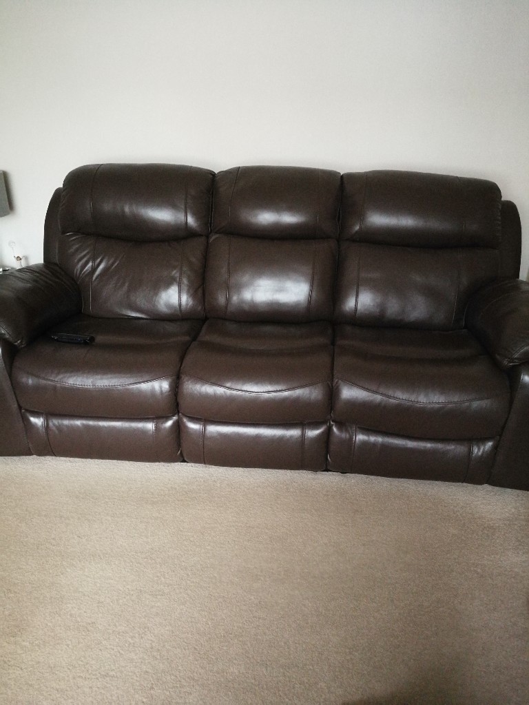 Harveys 3+2 seater Brown Leather Recliner Sofas in Clydebank, West
