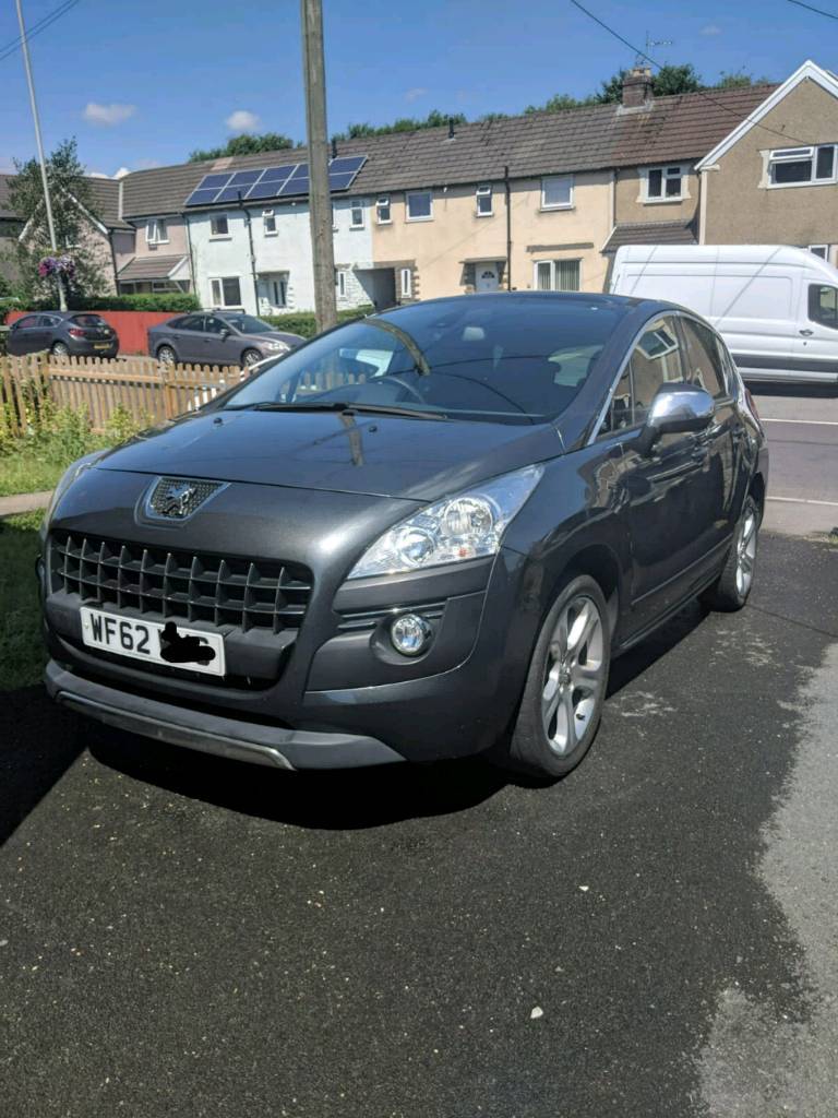 Peugeot 3008 Black Diamond Roof Is It The Best Panoramic Roof On The Market - sbp3l15
