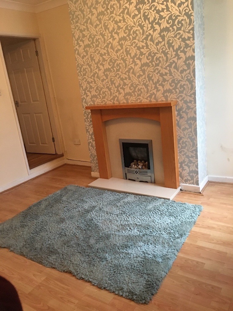 2 bed terrace for rent Maybank, NewcastleUnderLyme. in Newcastle