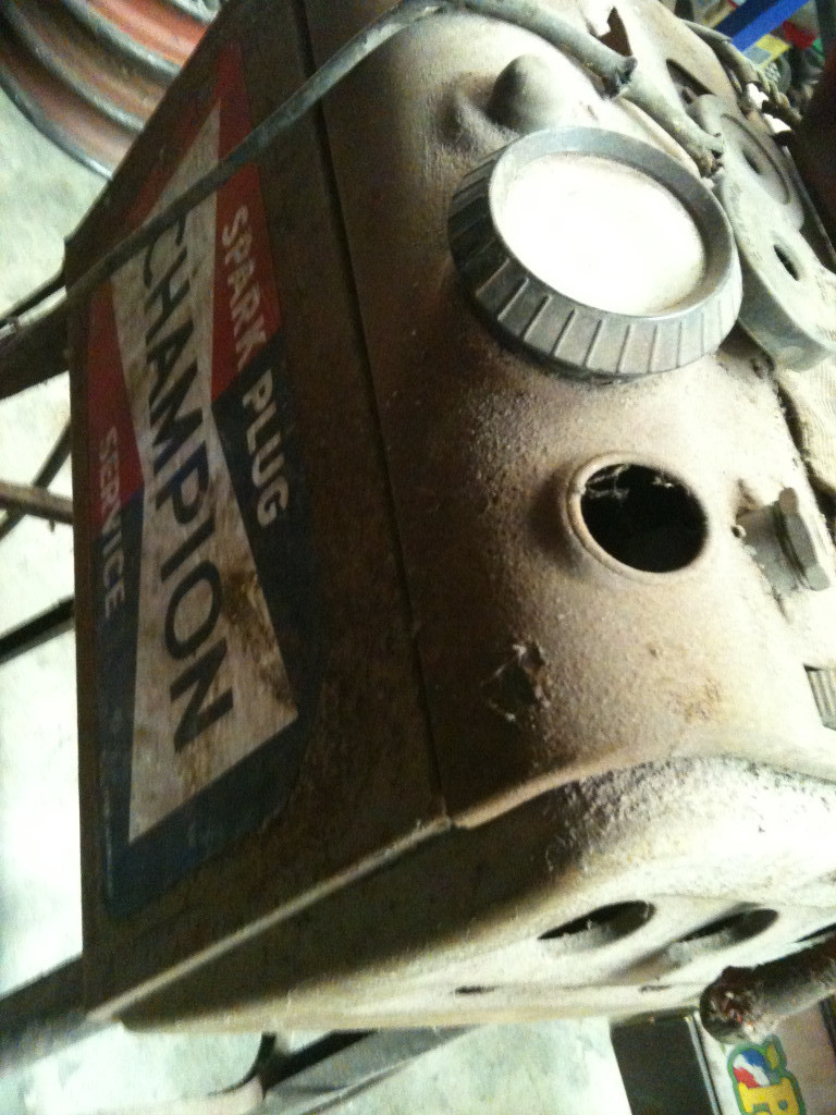 Champion spark plug cleaner / tester vintage , patina, wonky legs in