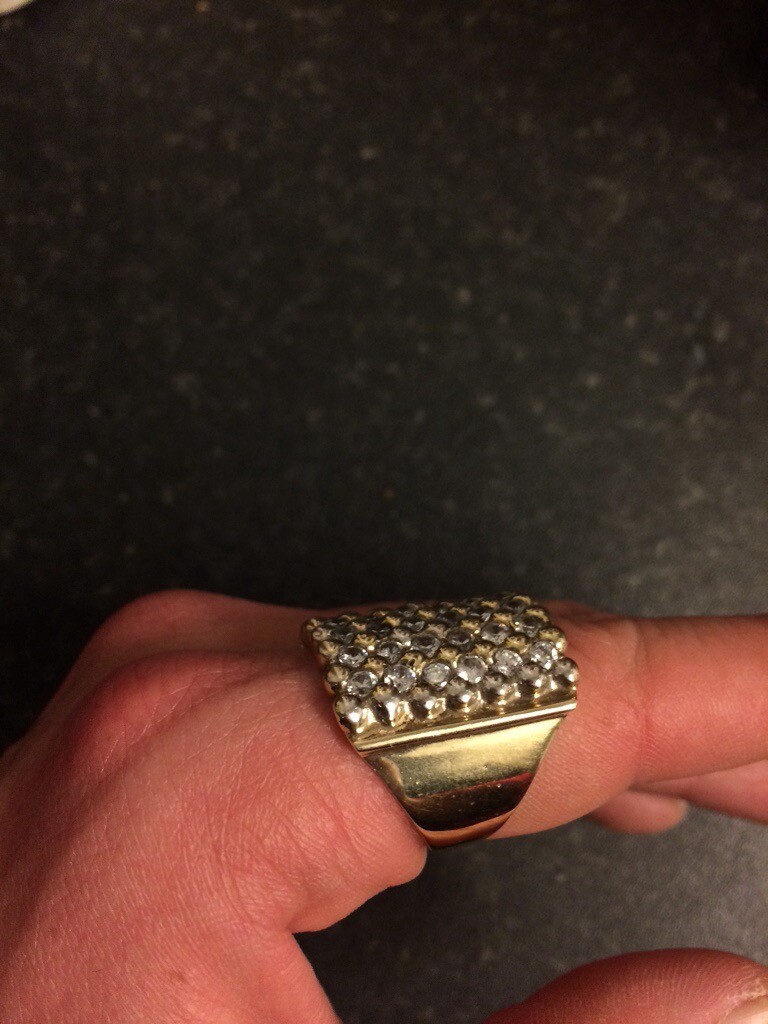 Big gold keeper ring 9 ct in Blackpool, Lancashire Gumtree