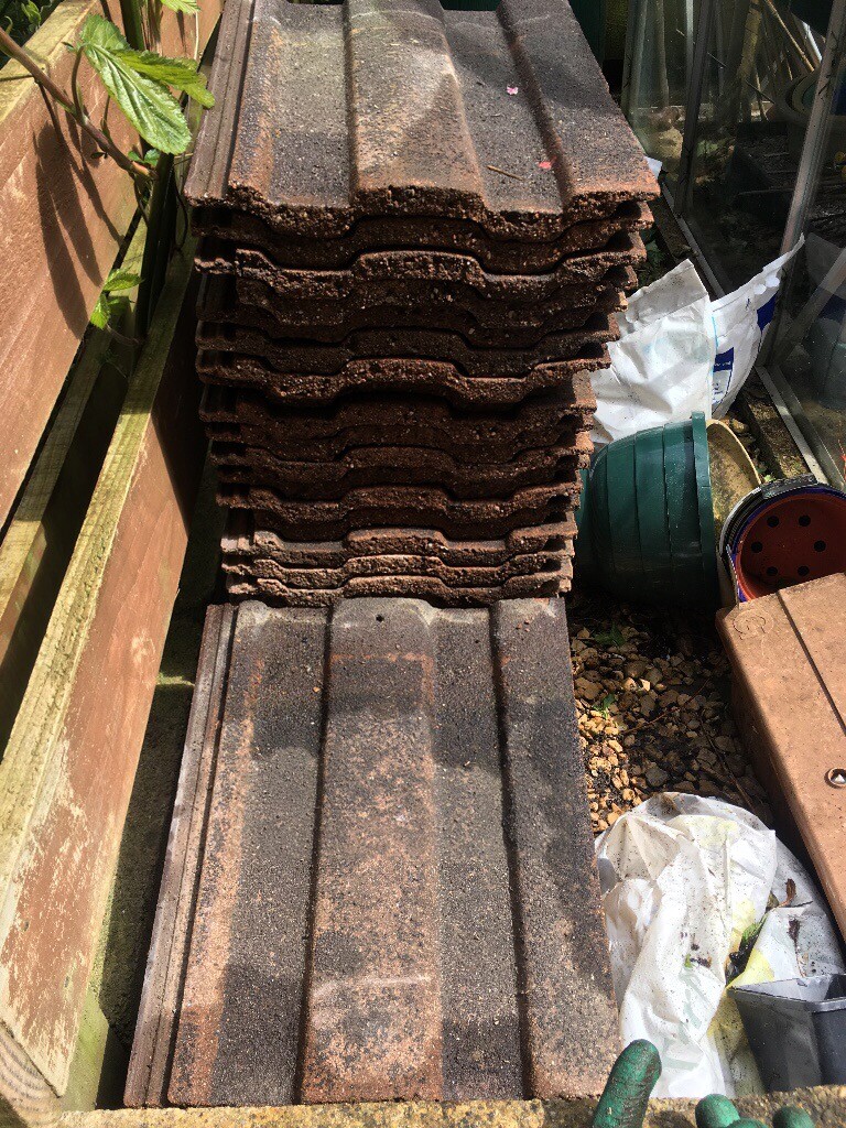 Old Used Roof Tiles Free in Frome, Somerset Gumtree