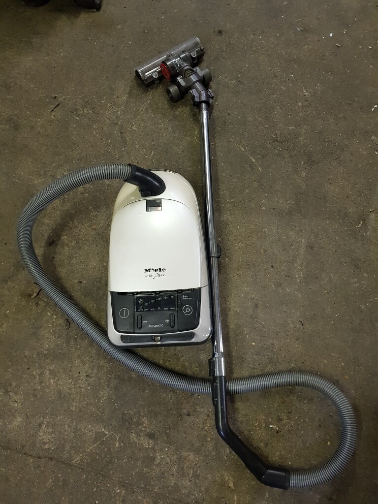 MIELE PULL ALONG VACUUM CLEANER IN GOOD WORKING ORDER in Hedge End
