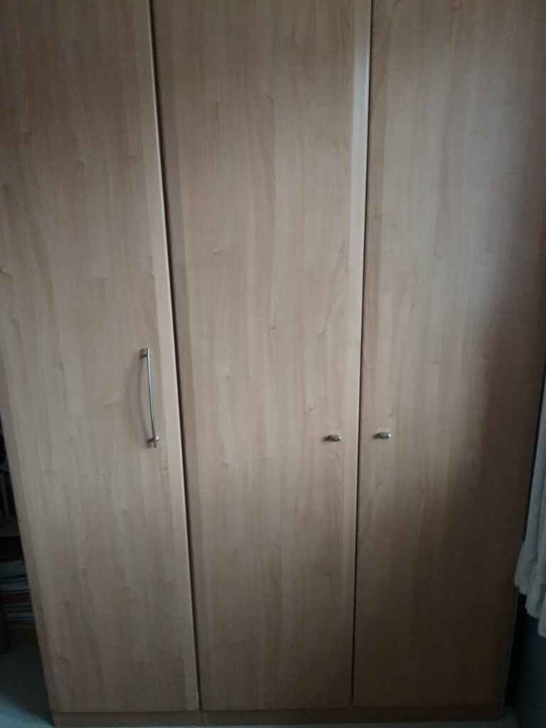 Triple Wardrobe Very Good Condition Used In Spare Room In