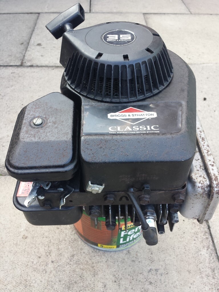 BRIGGS & STRATTON 35 CLASSIC LAWNMOWER ENGINE in Leicester