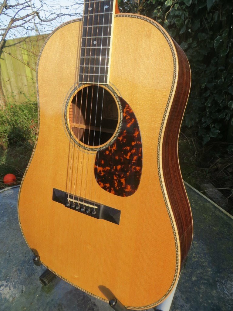 Larrivee SD60 12fret Dreadnought ElectroAcoustic Guitar with Hard