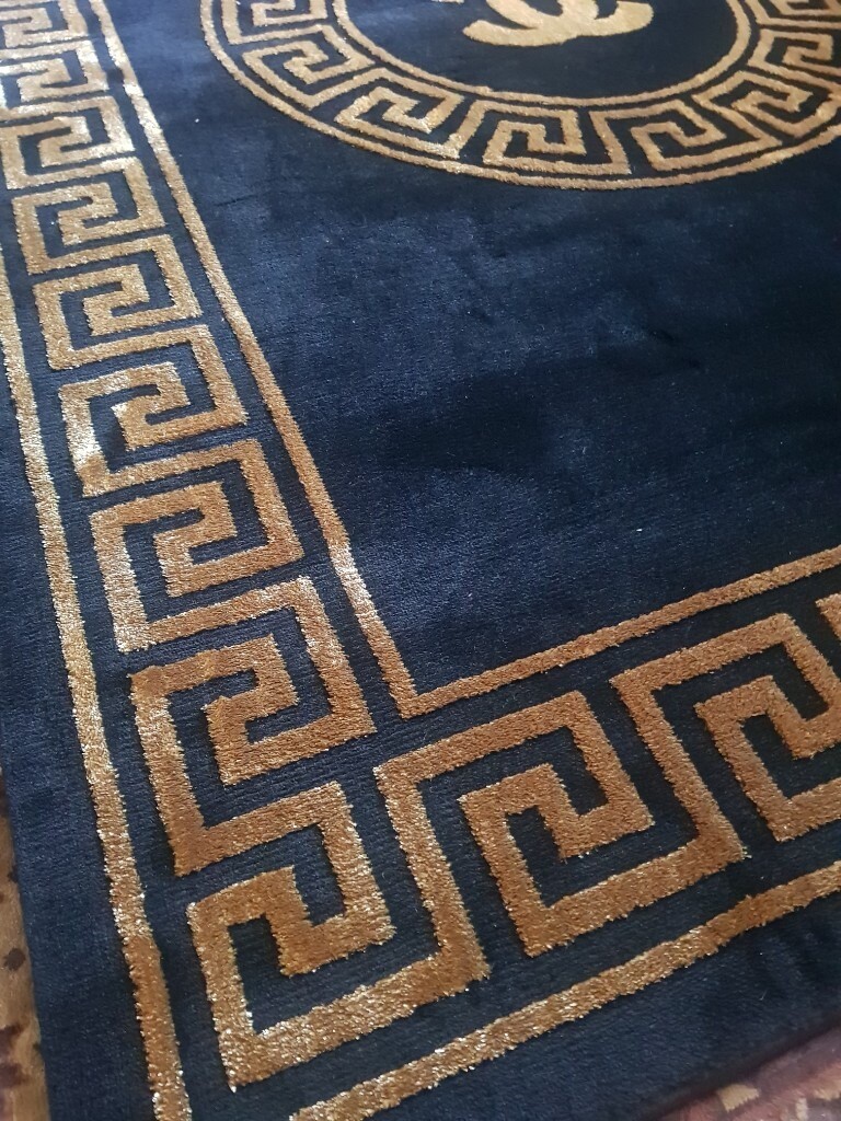 New black and gold luxury thick rug 160x230cm in Newcastle, Tyne and