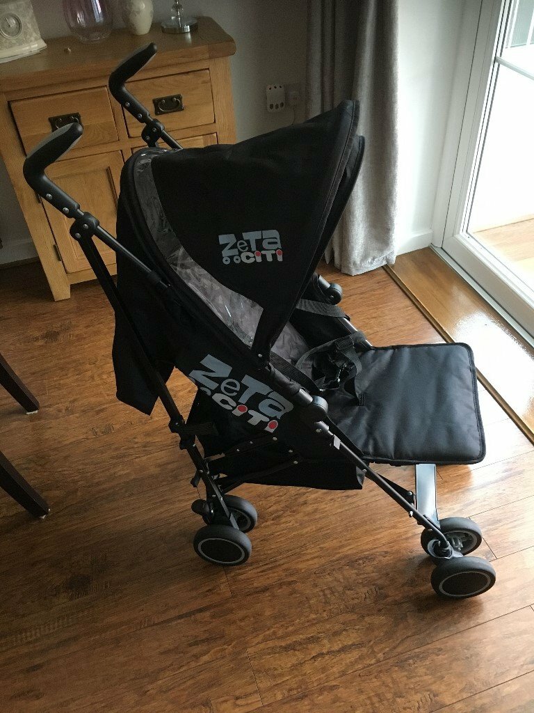 childs folding buggy in Houghton Le Spring, Tyne and Wear Gumtree