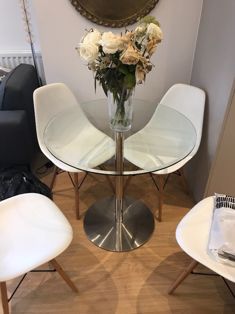 Dining table Circular glass Dwell Palermo Set perfect condition