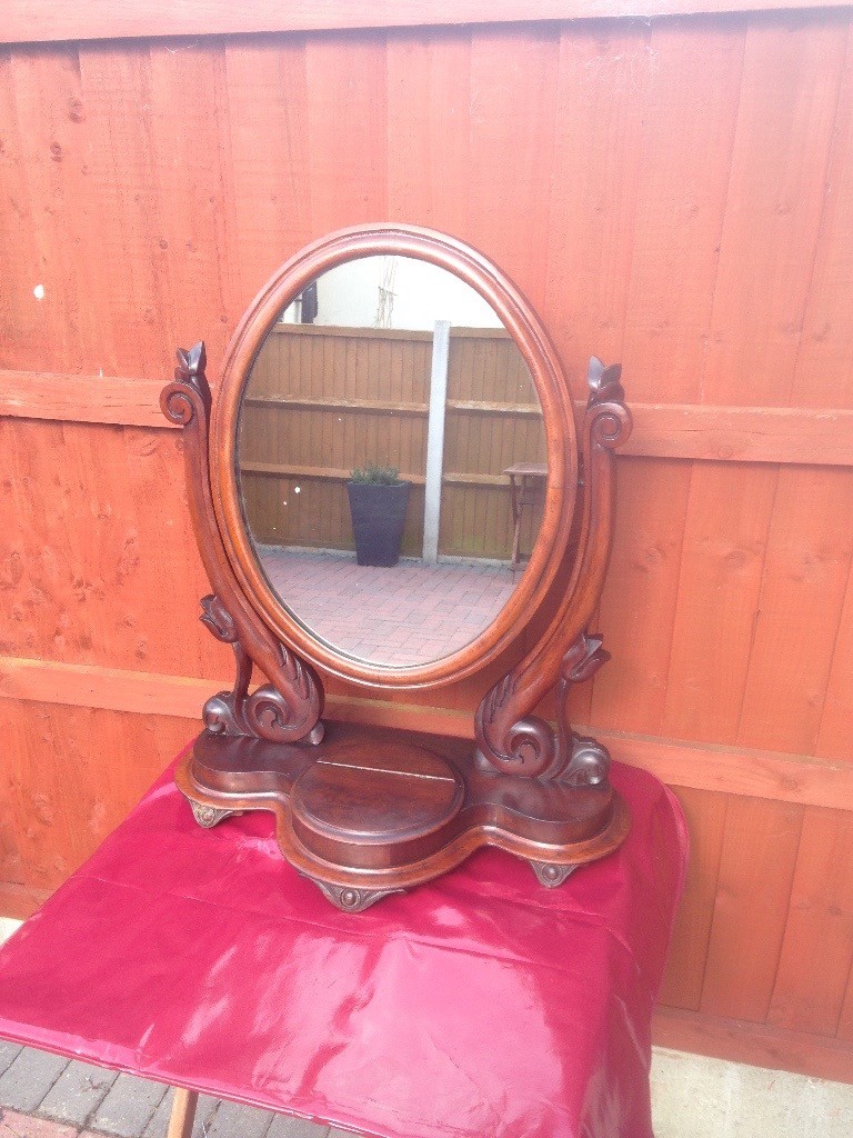 Antique Wood Dressing Table Standing Mirror in Great Yarmouth