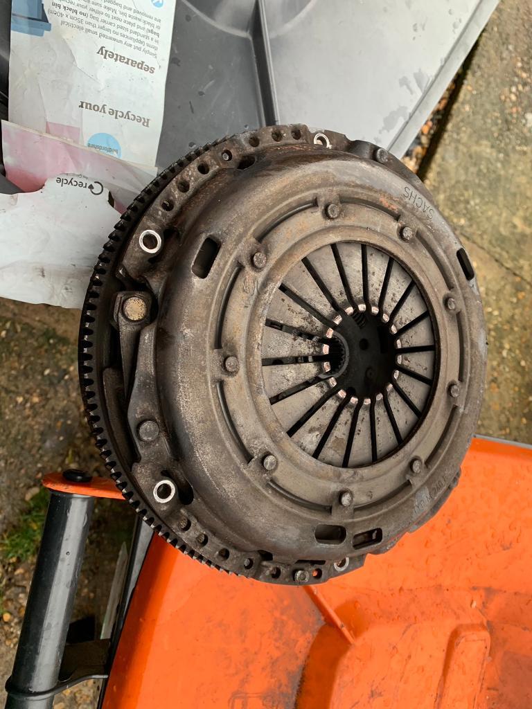 Audi vw seat Skoda 2.0 tdi bkd dual mass flywheel in Luton