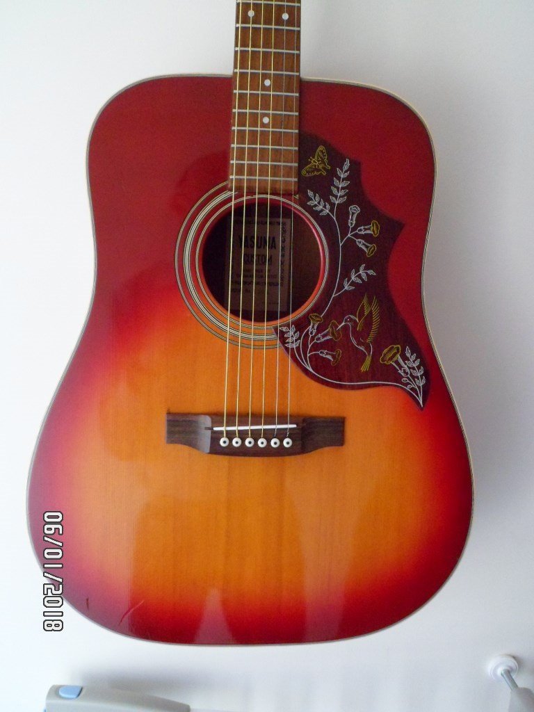 **JAPANESE GIBSON HUMMINGBIRD COPY ** in Wortley, West Yorkshire