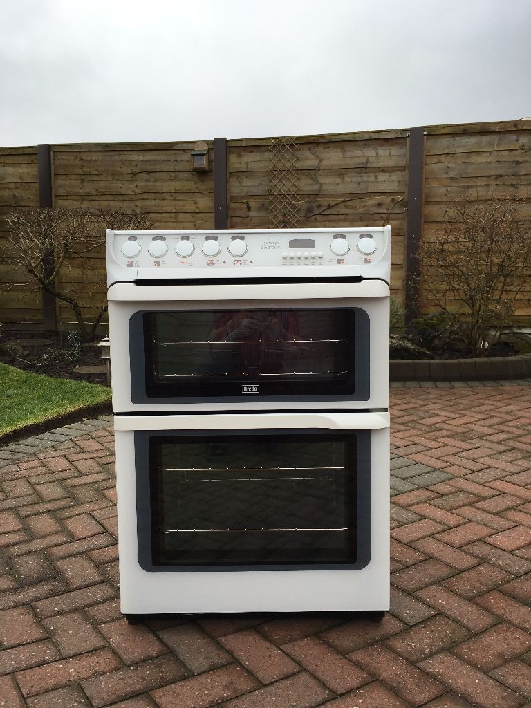 WHITE CREDA CONCEPT SOLAR PLUS COOKER / CERAMIC HOB / DOUBLE OVEN / GRILL in Urmston