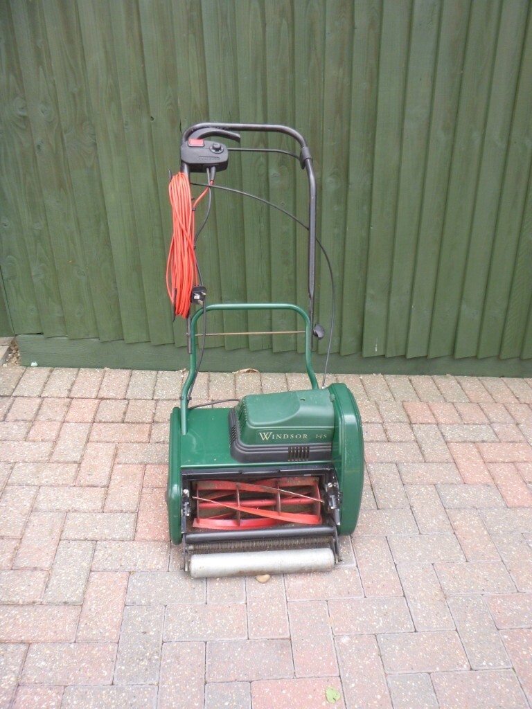 Atco Windsor 14s SelfPropelled Electric Cylinder Mower in Norwich
