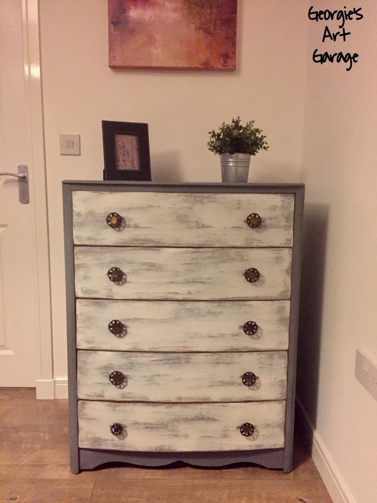 Fully refurbished vintage look chest of drawers in anthracite gray and