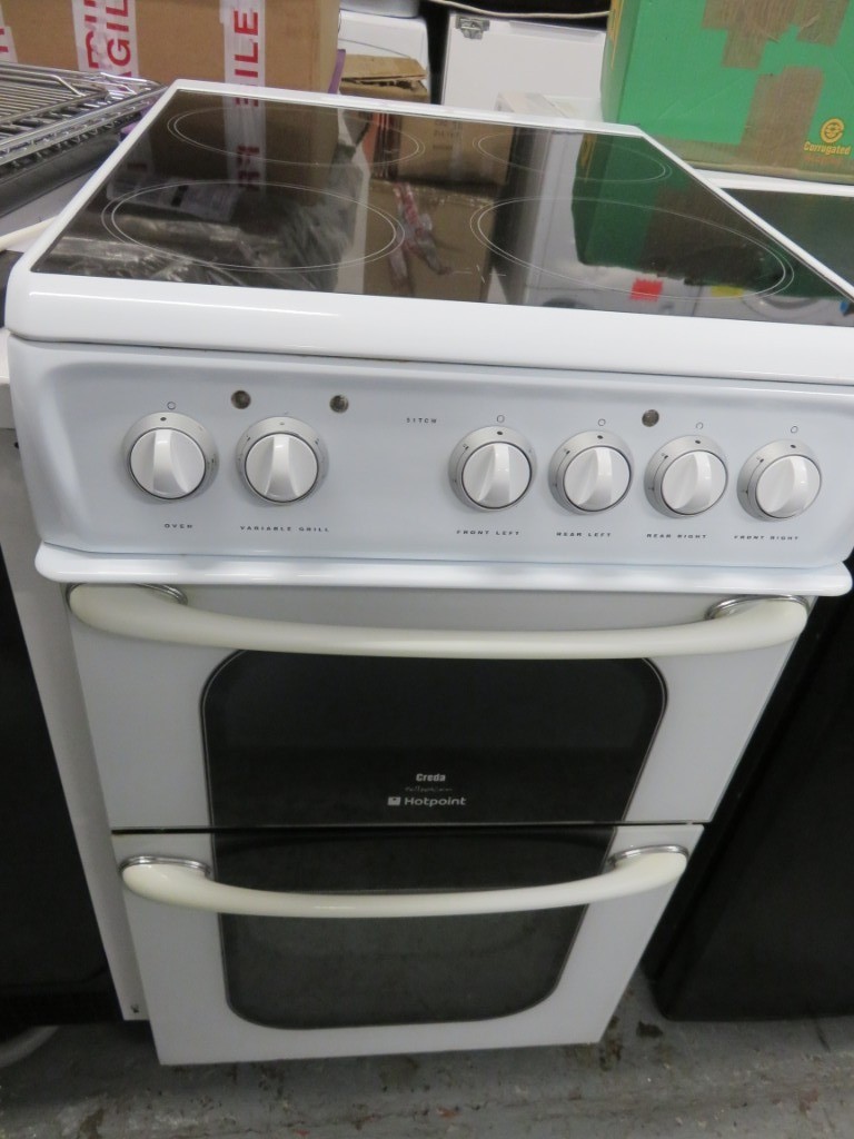 Hotpoint 51TCW Electric Pressure Cooker in Selby, North Yorkshire