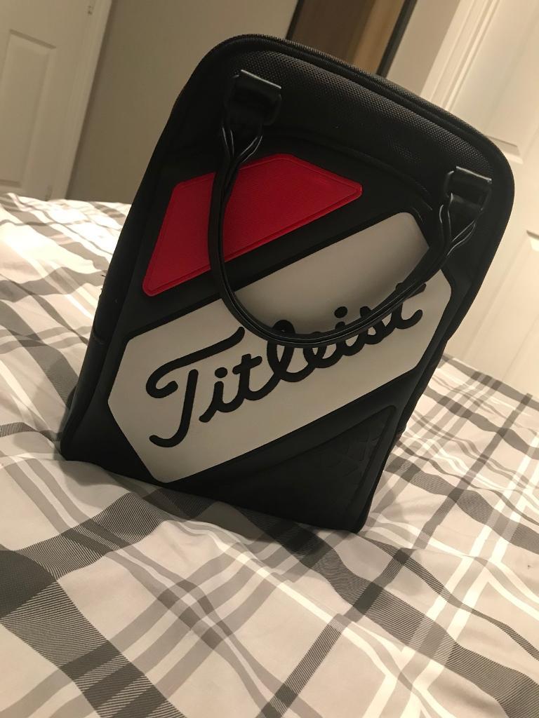 TITLEIST PRACTICE BALL BAG FILLED WITH TITLEIST PRO V1 in Kingswood