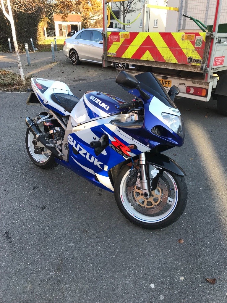 Suzuki gsxr 750 k1
