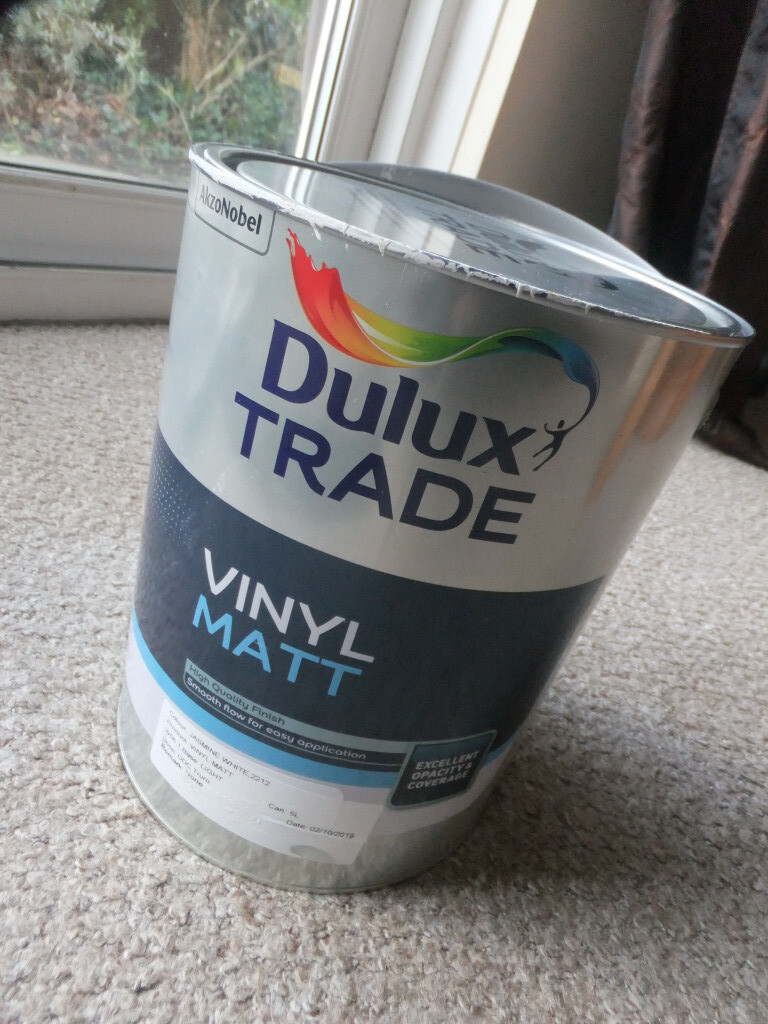 Full 5ltr tin of DULUX Vinyl Matt Emulsion (Jasmine White) in Truro