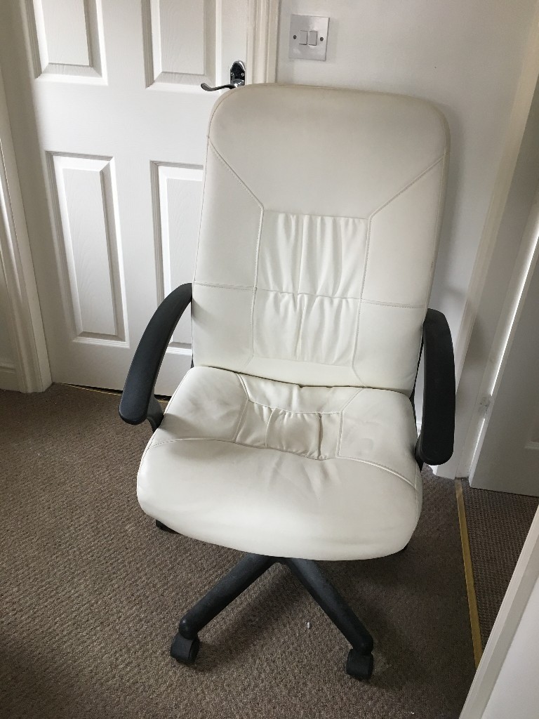 cream office computer swivel chair | in Goole, East Yorkshire | Gumtree