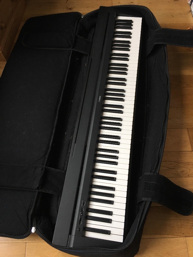 Yamaha P35 electric piano (weighted keys) with sustain pedal and gig
