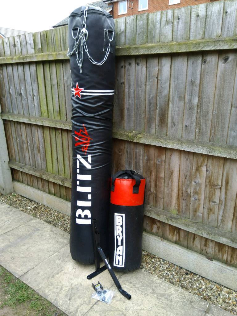 MMA boxing bags 6ft and 2 & half ft in Aylesbury, Buckinghamshire