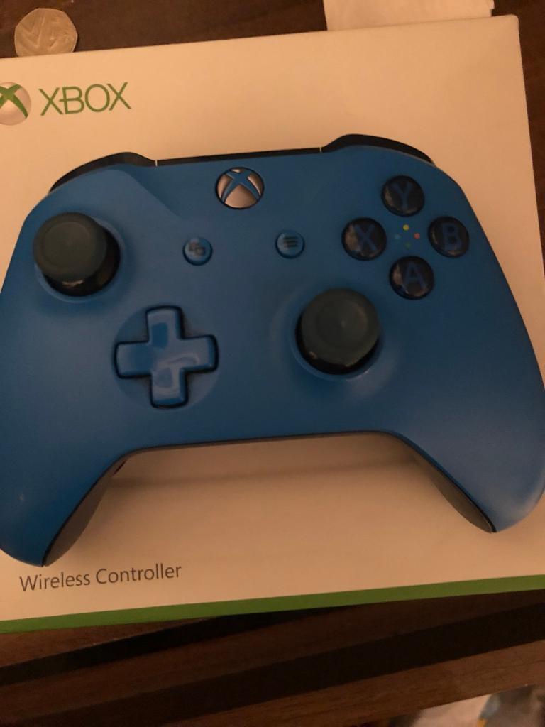 Xbox one blue controller in Bradford, West Yorkshire Gumtree
