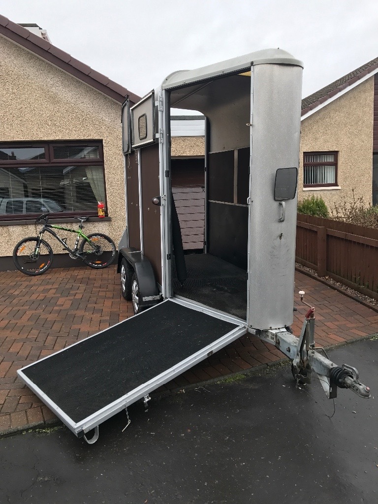 Single ifor Williams horse trailer HB401R, Fully refurbished Horse box