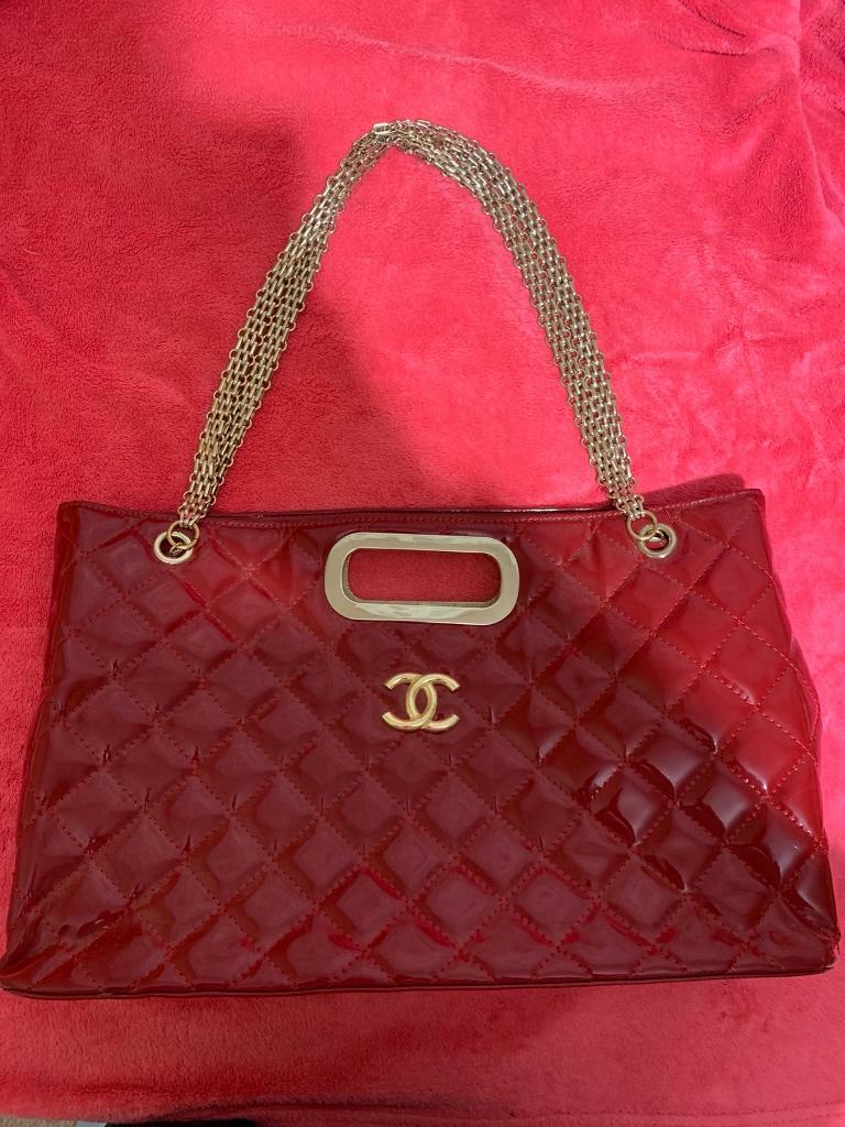 Where To Buy Ladies Red Handbags