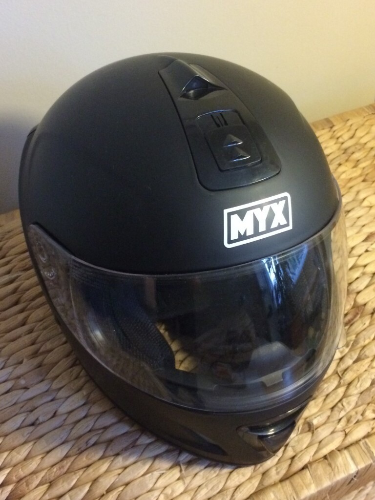 MOTORBIKE HELMET - MINT CONDITION - NEVER USED | in Portobello