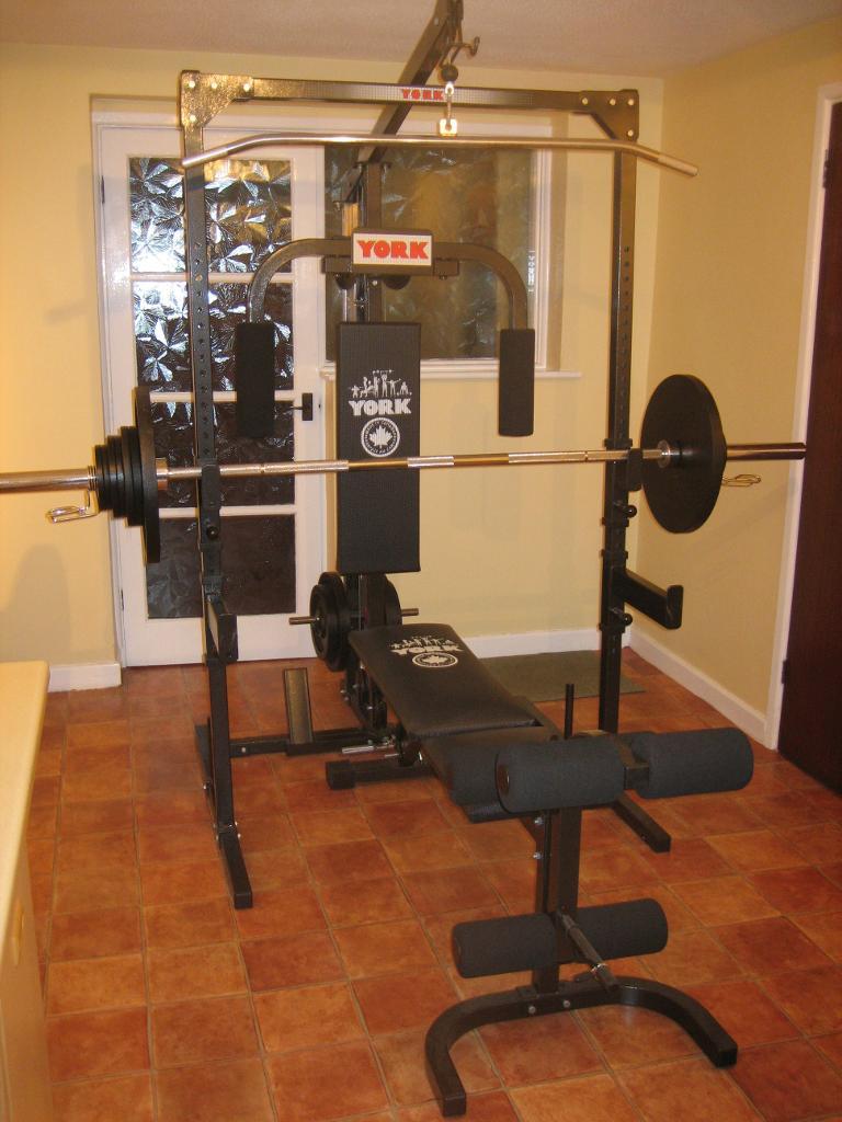 York Powerstation 3000 Weights rack, bench, Olympic 145kg set incl 7