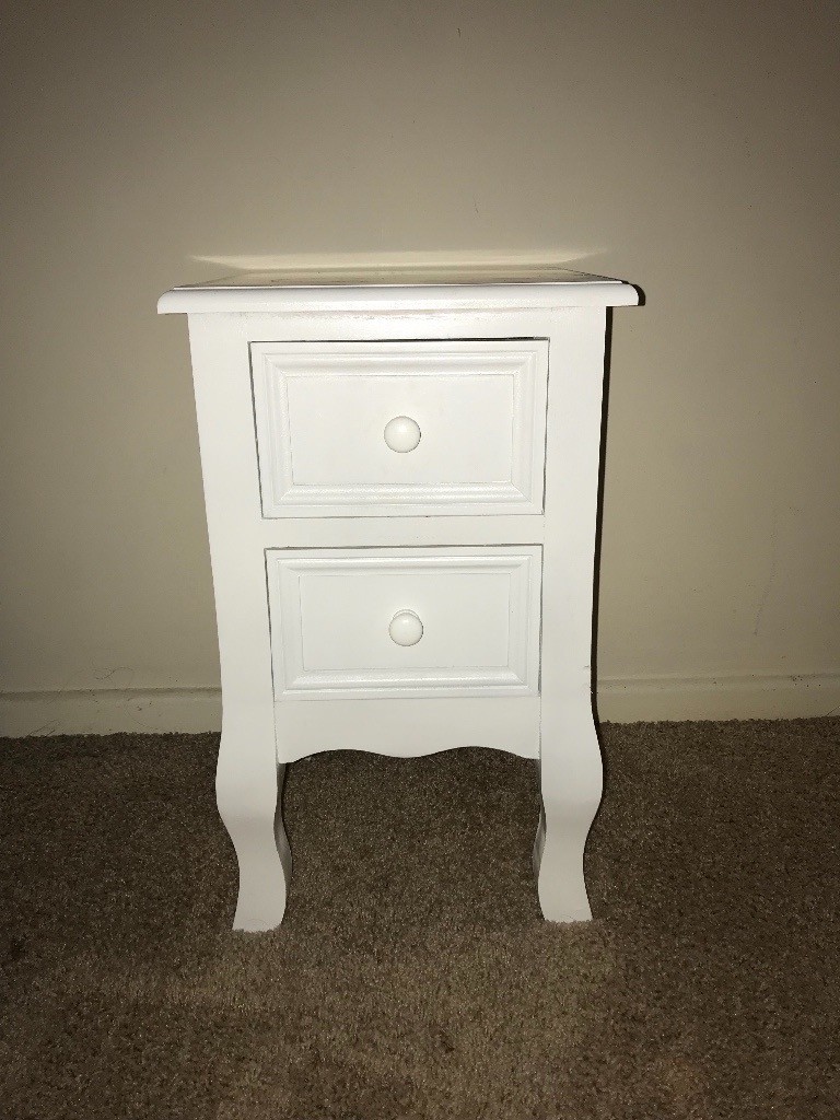 Small white bedside tables x2 in Bury St Edmunds, Suffolk Gumtree
