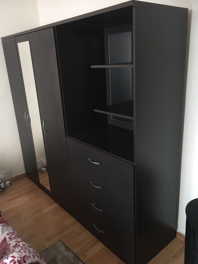 Peru 3 Door 4 Drawer Mirrored Combi Wardrobe Amaaazing Deal