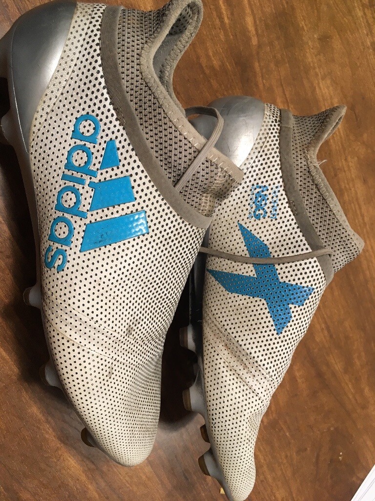 size 9 nike football boots