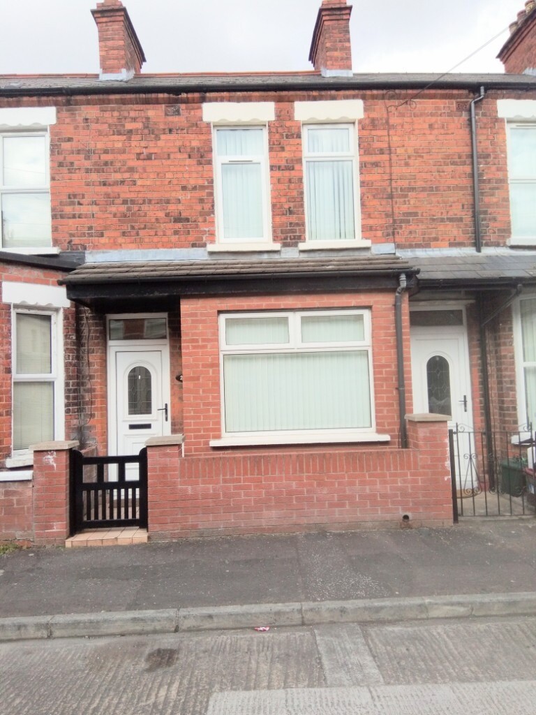 LOVELY TWO BED HOUSE KENSINGTON AVE, EAST BELFAST in Castlereagh