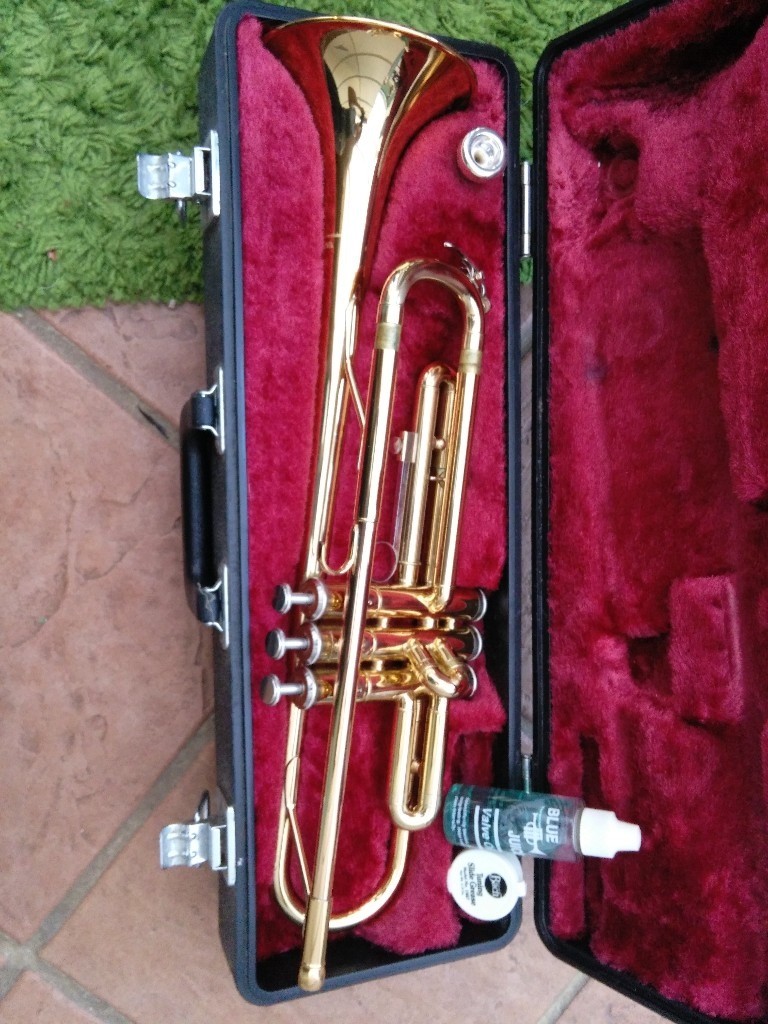 Yamaha trumpet YTR 1335 great for beginners in Kingswood, Bristol