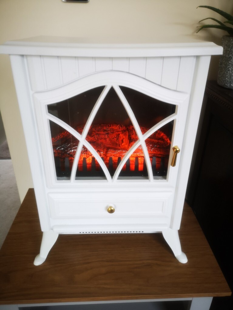 NEW Arlec EFH218WEGB Electric LED Flame Stove Fireplace Heater 1800W