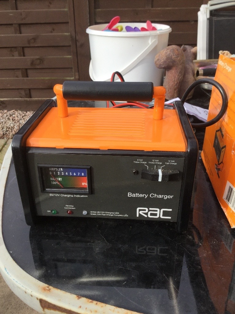 Halfords 6/12volt battery charger in Inverurie, Aberdeenshire Gumtree