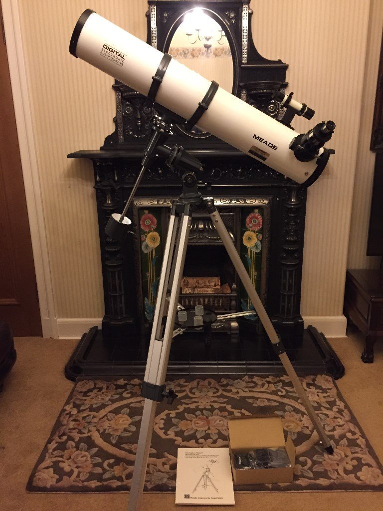Meade Model 4504, 4.5" 114mm Equatorial Reflecting Telescope with