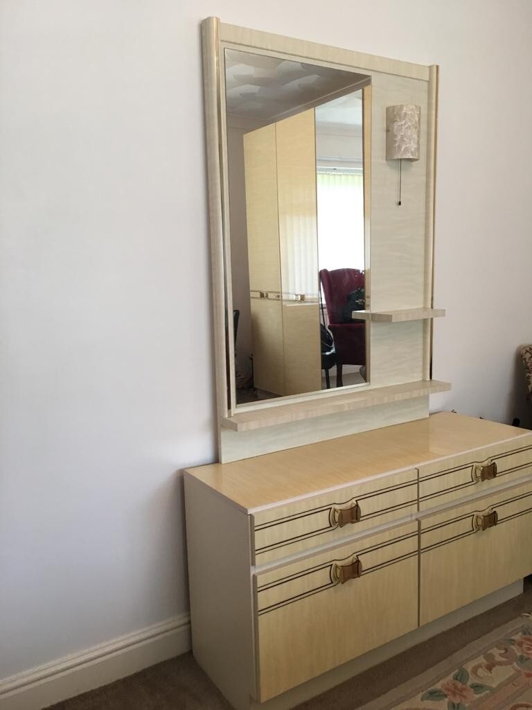 Vintage Retro 1970s dressing table with mirror and light *reduced again