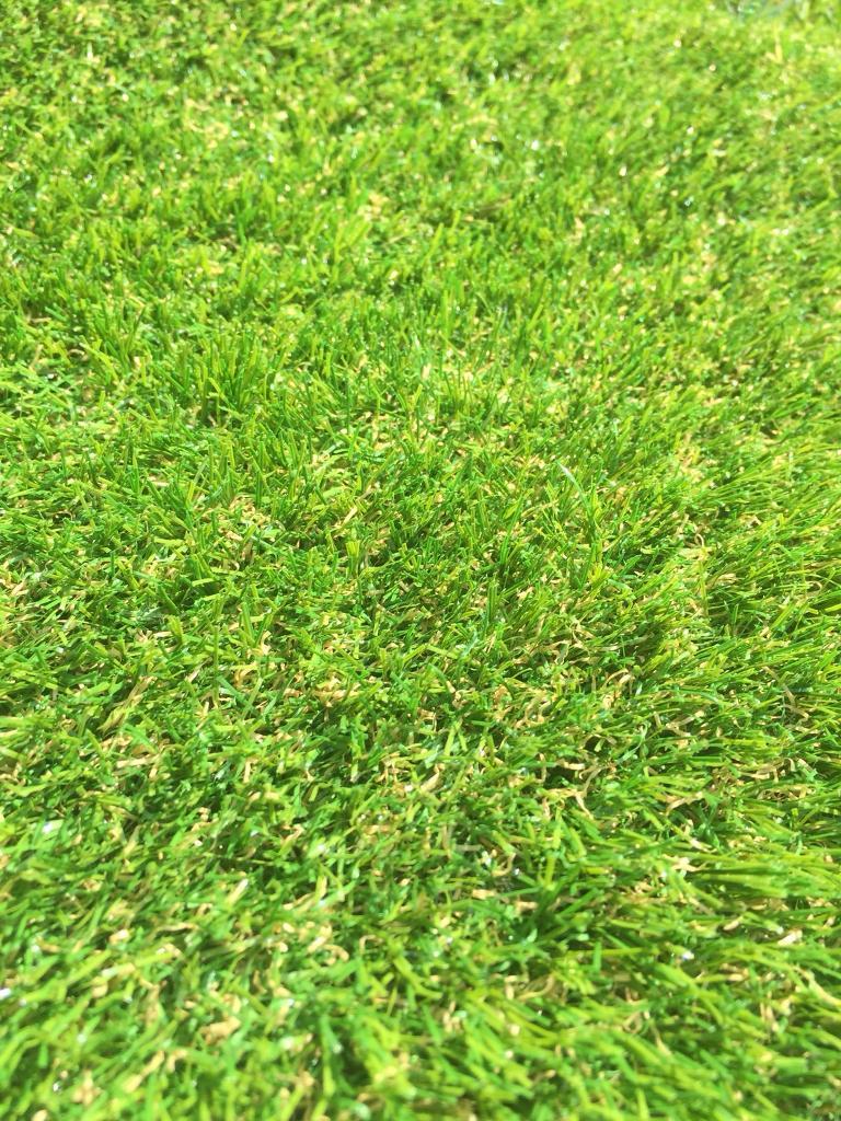 SOLD Great quality Artificial fake lawn grass turf 4.5m x 0.9m + off