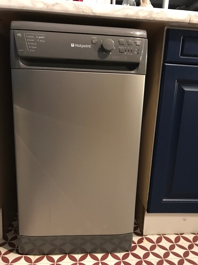 Slimline Dishwasher silver grey Hotpoint in Worcester