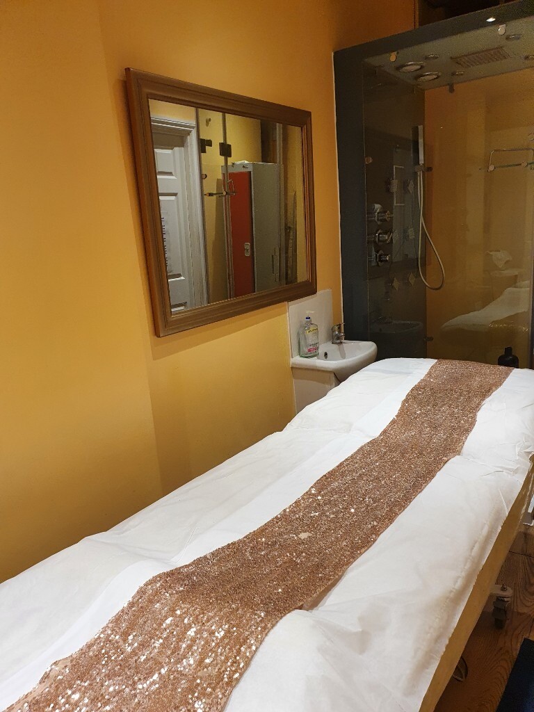 Massage/ beauty room to rent in city of london 550.00 per month in
